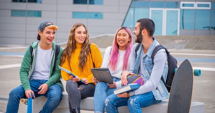 How to Save Money in College (60 Tips)
