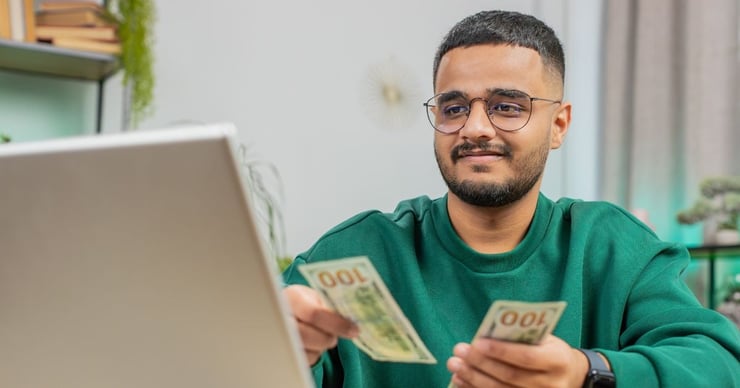 How to Save $10,000 in a Year in 8 Steps